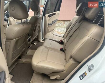 Белый Мерседес ГЛ-класс, объемом двигателя 2.99 л и пробегом 240 тыс. км за 24900 $, фото 9 на Automoto.ua