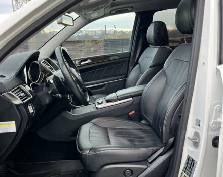 Белый Мерседес ГЛ-класс, объемом двигателя 2.99 л и пробегом 182 тыс. км за 24500 $, фото 25 на Automoto.ua