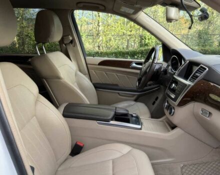 Белый Мерседес ГЛ-класс, объемом двигателя 3 л и пробегом 89 тыс. км за 9100 $, фото 9 на Automoto.ua