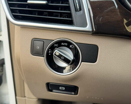 Белый Мерседес ГЛ-класс, объемом двигателя 3 л и пробегом 324 тыс. км за 19500 $, фото 52 на Automoto.ua