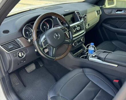 Белый Мерседес ГЛ-класс, объемом двигателя 3 л и пробегом 84 тыс. км за 42500 $, фото 13 на Automoto.ua