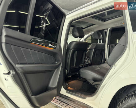 Білий Мерседес ГЛ-Клас, об'ємом двигуна 3 л та пробігом 190 тис. км за 22900 $, фото 22 на Automoto.ua