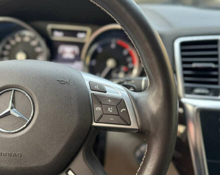 Белый Мерседес ГЛ-класс, объемом двигателя 3 л и пробегом 324 тыс. км за 19500 $, фото 93 на Automoto.ua