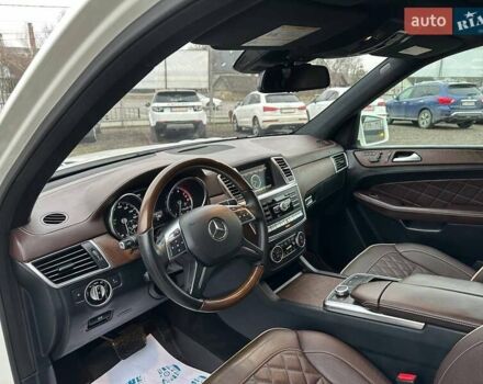 Белый Мерседес ГЛ-класс, объемом двигателя 3 л и пробегом 169 тыс. км за 21850 $, фото 14 на Automoto.ua