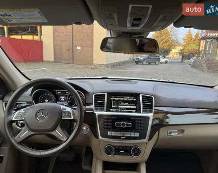 Белый Мерседес ГЛ-класс, объемом двигателя 3 л и пробегом 324 тыс. км за 19500 $, фото 66 на Automoto.ua