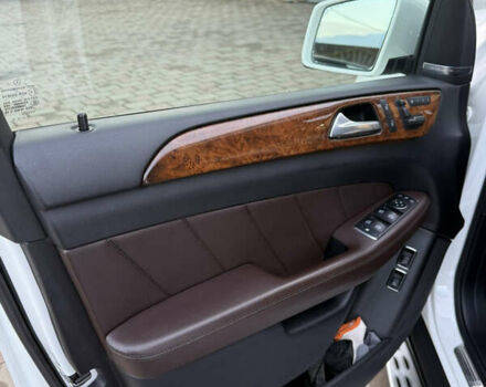 Белый Мерседес ГЛ-класс, объемом двигателя 3 л и пробегом 272 тыс. км за 29700 $, фото 29 на Automoto.ua