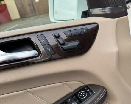 Белый Мерседес ГЛ-класс, объемом двигателя 3 л и пробегом 324 тыс. км за 19500 $, фото 42 на Automoto.ua