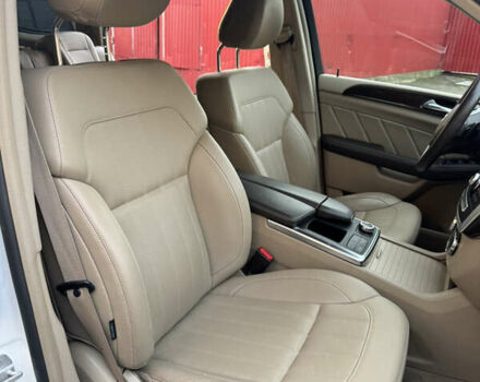 Белый Мерседес ГЛ-класс, объемом двигателя 3 л и пробегом 324 тыс. км за 19500 $, фото 82 на Automoto.ua