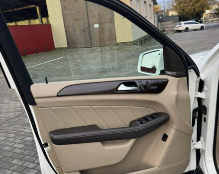 Белый Мерседес ГЛ-класс, объемом двигателя 3 л и пробегом 324 тыс. км за 19500 $, фото 41 на Automoto.ua