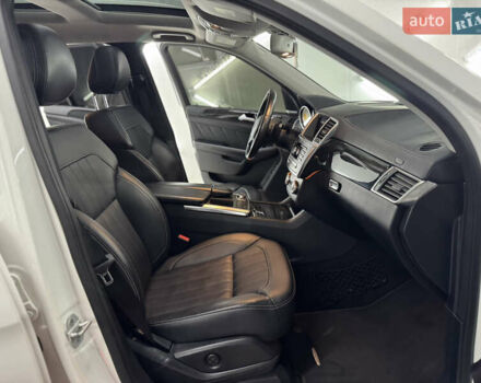 Білий Мерседес ГЛ-Клас, об'ємом двигуна 3 л та пробігом 190 тис. км за 22900 $, фото 12 на Automoto.ua