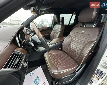 Белый Мерседес ГЛ-класс, объемом двигателя 3 л и пробегом 169 тыс. км за 21850 $, фото 15 на Automoto.ua