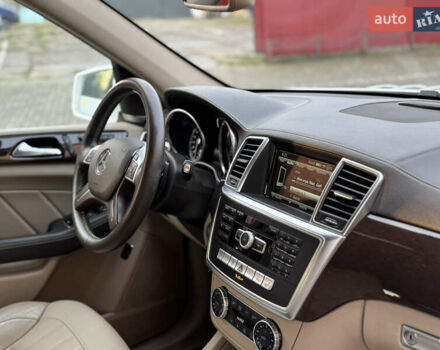 Белый Мерседес ГЛ-класс, объемом двигателя 3 л и пробегом 324 тыс. км за 19500 $, фото 85 на Automoto.ua