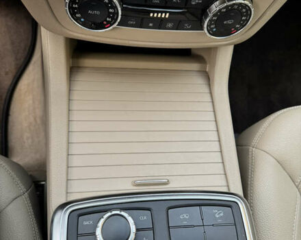 Белый Мерседес ГЛ-класс, объемом двигателя 3 л и пробегом 324 тыс. км за 19500 $, фото 57 на Automoto.ua