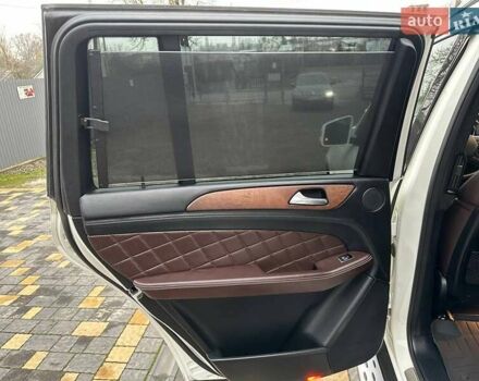 Белый Мерседес ГЛ-класс, объемом двигателя 3 л и пробегом 169 тыс. км за 21850 $, фото 20 на Automoto.ua