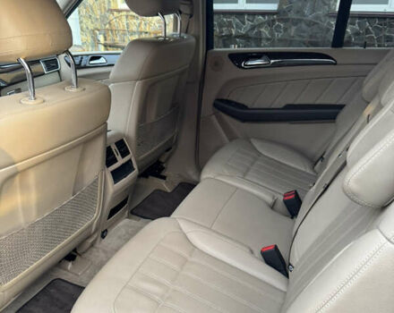 Белый Мерседес ГЛ-класс, объемом двигателя 3 л и пробегом 324 тыс. км за 19500 $, фото 64 на Automoto.ua