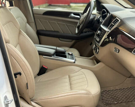 Белый Мерседес ГЛ-класс, объемом двигателя 3 л и пробегом 324 тыс. км за 19500 $, фото 81 на Automoto.ua