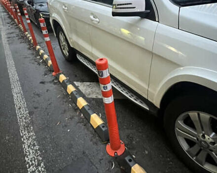 Белый Мерседес ГЛ-класс, объемом двигателя 3 л и пробегом 98 тыс. км за 49500 $, фото 3 на Automoto.ua