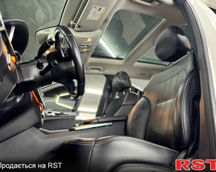 Белый Мерседес ГЛ-класс, объемом двигателя 3 л и пробегом 190 тыс. км за 22900 $, фото 12 на Automoto.ua