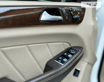 Белый Мерседес ГЛ-класс, объемом двигателя 3 л и пробегом 169 тыс. км за 24600 $, фото 18 на Automoto.ua