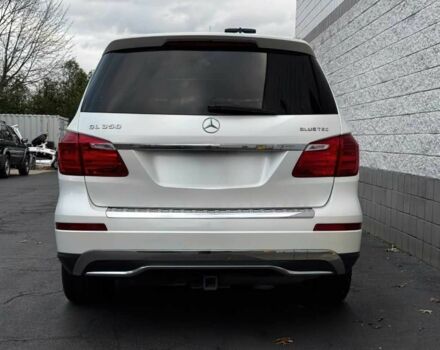 Белый Мерседес ГЛ-класс, объемом двигателя 3 л и пробегом 71 тыс. км за 6000 $, фото 5 на Automoto.ua