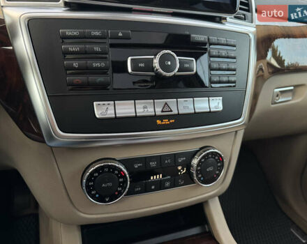 Белый Мерседес ГЛ-класс, объемом двигателя 3 л и пробегом 160 тыс. км за 20800 $, фото 23 на Automoto.ua