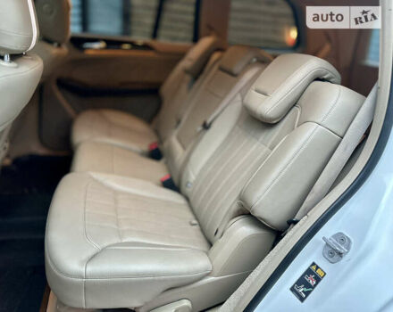 Белый Мерседес ГЛ-класс, объемом двигателя 3 л и пробегом 169 тыс. км за 24600 $, фото 32 на Automoto.ua