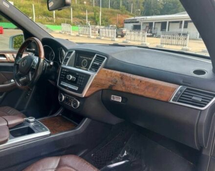 Белый Мерседес ГЛ-класс, объемом двигателя 3 л и пробегом 73 тыс. км за 10100 $, фото 6 на Automoto.ua