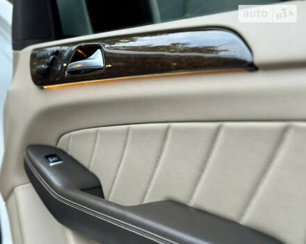 Белый Мерседес ГЛ-класс, объемом двигателя 3 л и пробегом 169 тыс. км за 24600 $, фото 28 на Automoto.ua