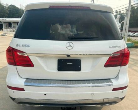 Белый Мерседес ГЛ-класс, объемом двигателя 3 л и пробегом 73 тыс. км за 10100 $, фото 4 на Automoto.ua