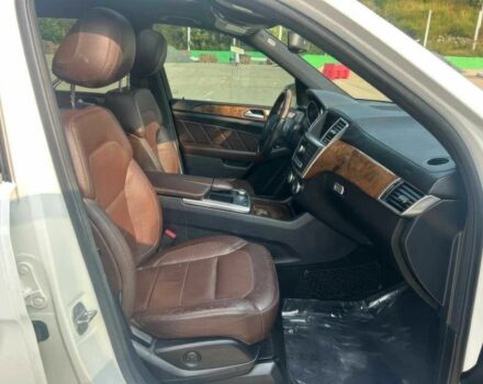 Белый Мерседес ГЛ-класс, объемом двигателя 3 л и пробегом 73 тыс. км за 10100 $, фото 7 на Automoto.ua