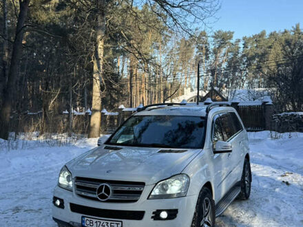 Білий Мерседес ГЛ-Клас, об'ємом двигуна 4.66 л та пробігом 197 тис. км за 10700 $, фото 1 на Automoto.ua