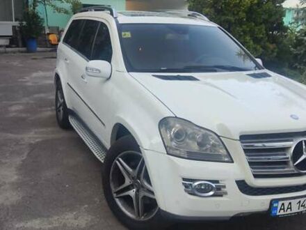 Белый Мерседес ГЛ-класс, объемом двигателя 5.46 л и пробегом 194 тыс. км за 15900 $, фото 1 на Automoto.ua