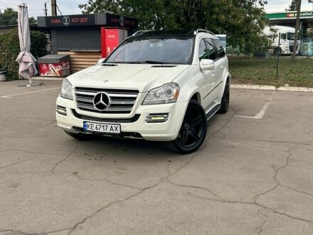 Белый Мерседес ГЛ-класс, объемом двигателя 5.46 л и пробегом 238 тыс. км за 15800 $, фото 1 на Automoto.ua