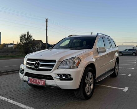 Белый Мерседес ГЛ-класс, объемом двигателя 3 л и пробегом 230 тыс. км за 14500 $, фото 1 на Automoto.ua