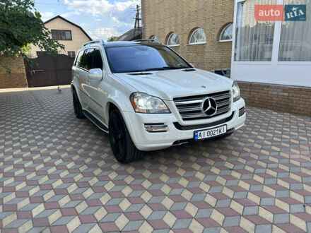 Мерседес ГЛ-класс 2010 в Павлограде на Automoto.ua Белый Мерседес ГЛ-класс, объемом двигателя 5.46 л и пробегом 229 тыс. км за 15999 $, фото 1 на Automoto.ua