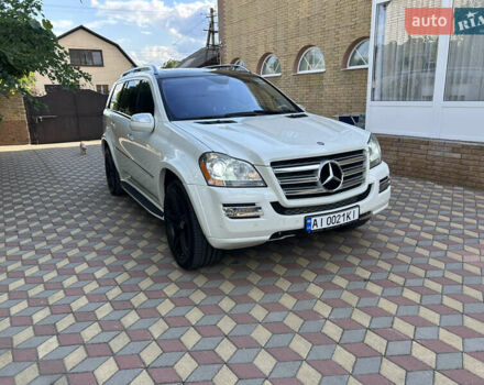 Белый Мерседес ГЛ-класс, объемом двигателя 5.46 л и пробегом 229 тыс. км за 15999 $, фото 1 на Automoto.ua