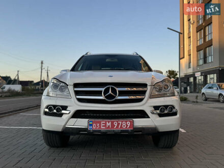 Мерседес ГЛ-класс 2010 в Ровно на Automoto.ua Белый Мерседес ГЛ-класс, объемом двигателя 2.99 л и пробегом 235 тыс. км за 16900 $, фото 1 на Automoto.ua