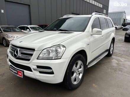 Мерседес ГЛ-класс 2011 в Львове на Automoto.ua Белый Мерседес ГЛ-класс, объемом двигателя 3 л и пробегом 279 тыс. км за 23290 $, фото 1 на Automoto.ua