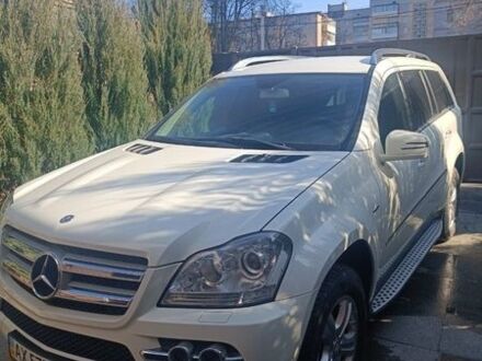Белый Мерседес ГЛ-класс, объемом двигателя 2.99 л и пробегом 72 тыс. км за 25000 $, фото 1 на Automoto.ua