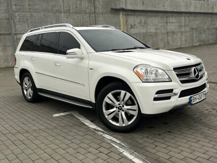 Белый Мерседес ГЛ-класс, объемом двигателя 2.99 л и пробегом 255 тыс. км за 18000 $, фото 1 на Automoto.ua