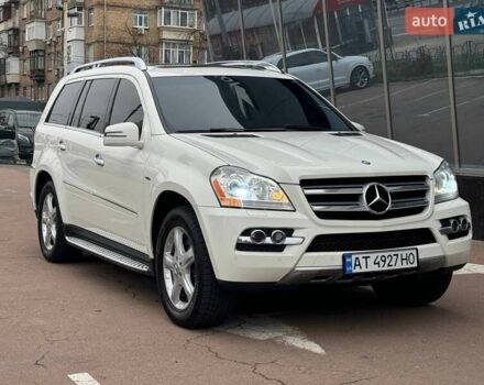 Белый Мерседес ГЛ-класс, объемом двигателя 3 л и пробегом 272 тыс. км за 17500 $, фото 1 на Automoto.ua