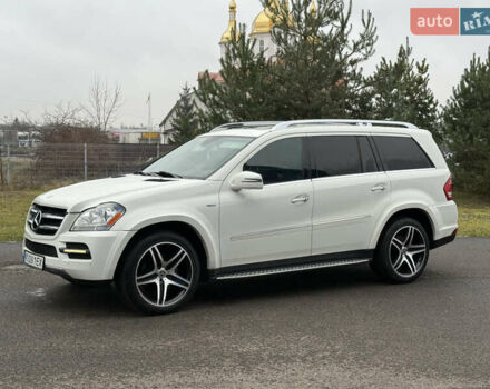 Белый Мерседес ГЛ-класс, объемом двигателя 3 л и пробегом 258 тыс. км за 12900 $, фото 1 на Automoto.ua