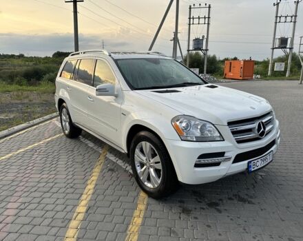 Белый Мерседес ГЛ-класс, объемом двигателя 3 л и пробегом 236 тыс. км за 19200 $, фото 1 на Automoto.ua