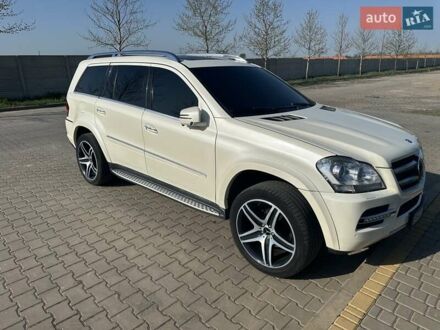 Мерседес ГЛ-класс 2012 в Одессе на Automoto.ua Белый Мерседес ГЛ-класс, объемом двигателя 2.99 л и пробегом 142 тыс. км за 24300 $, фото 1 на Automoto.ua
