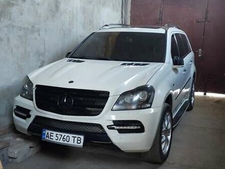 Мерседес ГЛ-класс 2012 в Харькове на Automoto.ua Белый Мерседес ГЛ-класс, объемом двигателя 2.99 л и пробегом 235 тыс. км за 16800 $, фото 1 на Automoto.ua