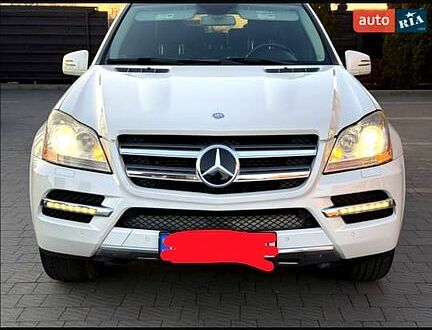 Белый Мерседес ГЛ-класс, объемом двигателя 3 л и пробегом 145 тыс. км за 16000 $, фото 1 на Automoto.ua