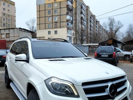 Мерседес ГЛ-класс 2013 в Днепре (Днепропетровске) на Automoto.ua Белый Мерседес ГЛ-класс, объемом двигателя 4.7 л и пробегом 170 тыс. км за 33000 $, фото 1 на Automoto.ua