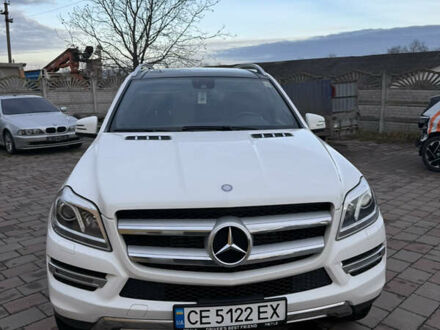 Белый Мерседес ГЛ-класс, объемом двигателя 3 л и пробегом 272 тыс. км за 29700 $, фото 1 на Automoto.ua