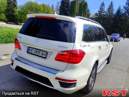 Мерседес ГЛ-класс 2015 в Желтых Водах на Automoto.ua Белый Мерседес ГЛ-класс, объемом двигателя 3 л и пробегом 215 тыс. км за 28500 $, фото 1 на Automoto.ua