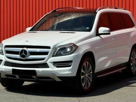 Белый Мерседес ГЛ-класс, объемом двигателя 3 л и пробегом 215 тыс. км за 29800 $, фото 1 на Automoto.ua